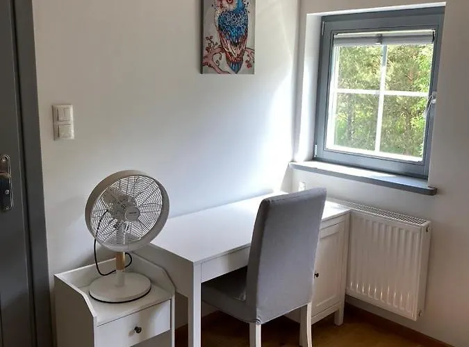 Semesterbostad Dom Na Brzozowej